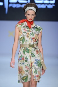 apergis_summer_12